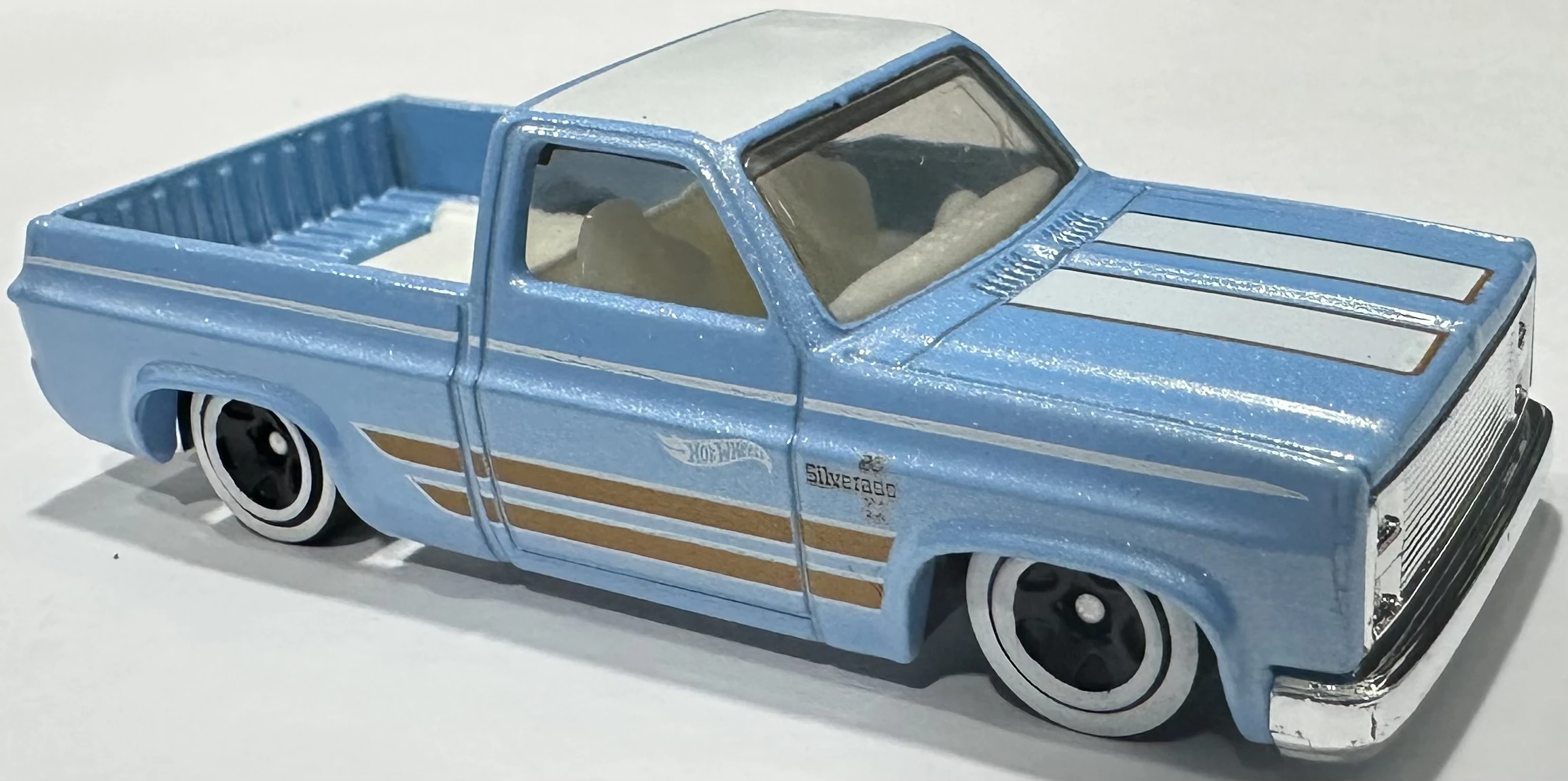 2025 Hot Wheels '21 	'83 Chevy Silverado Light Blue - Mainline 157/250 - Hot Trucks 9/10