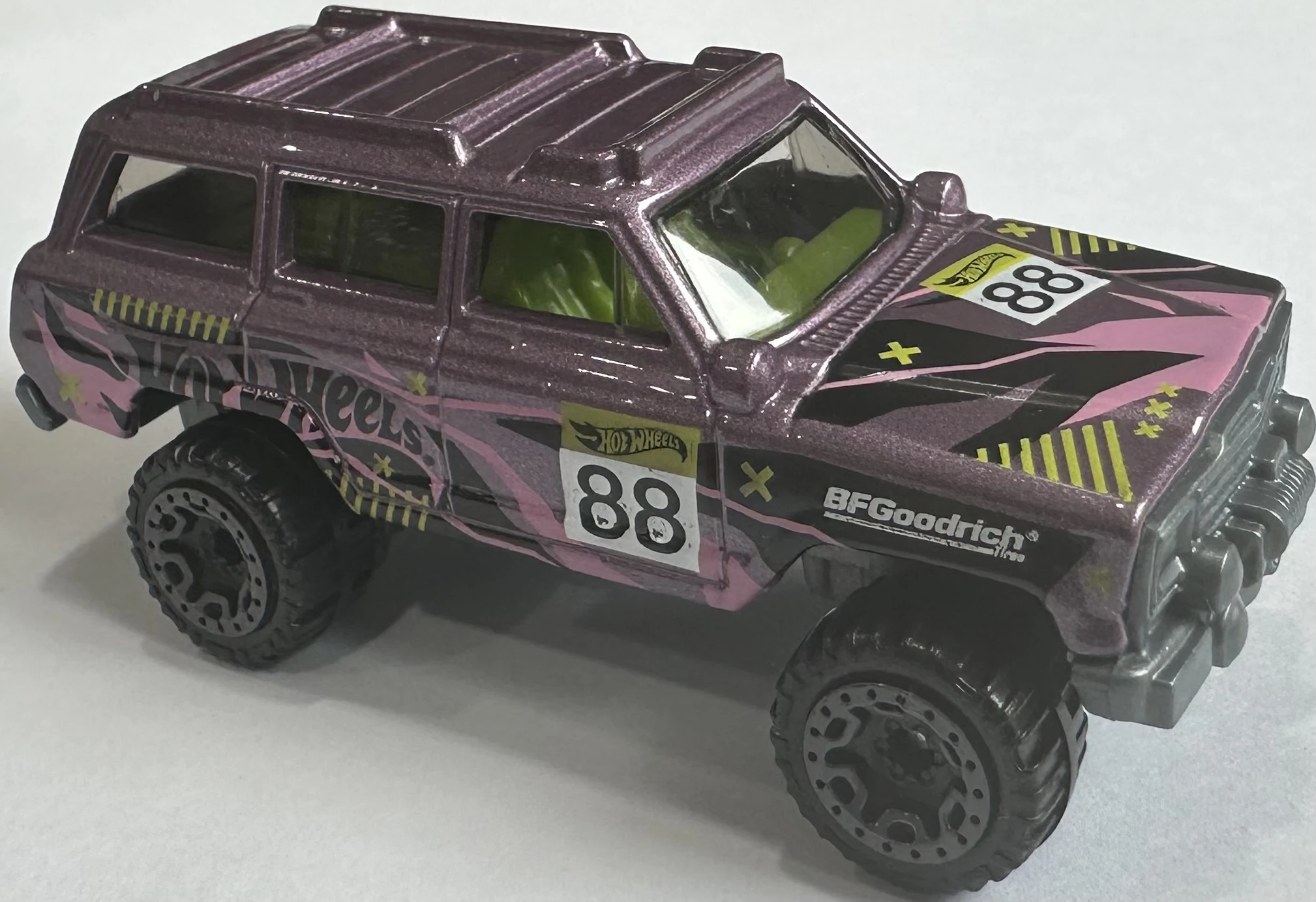 2025 Hot Wheels '21 1988 Jeep Wagoneer Gray - Mainline 044/250 - Hot Trucks 5/10