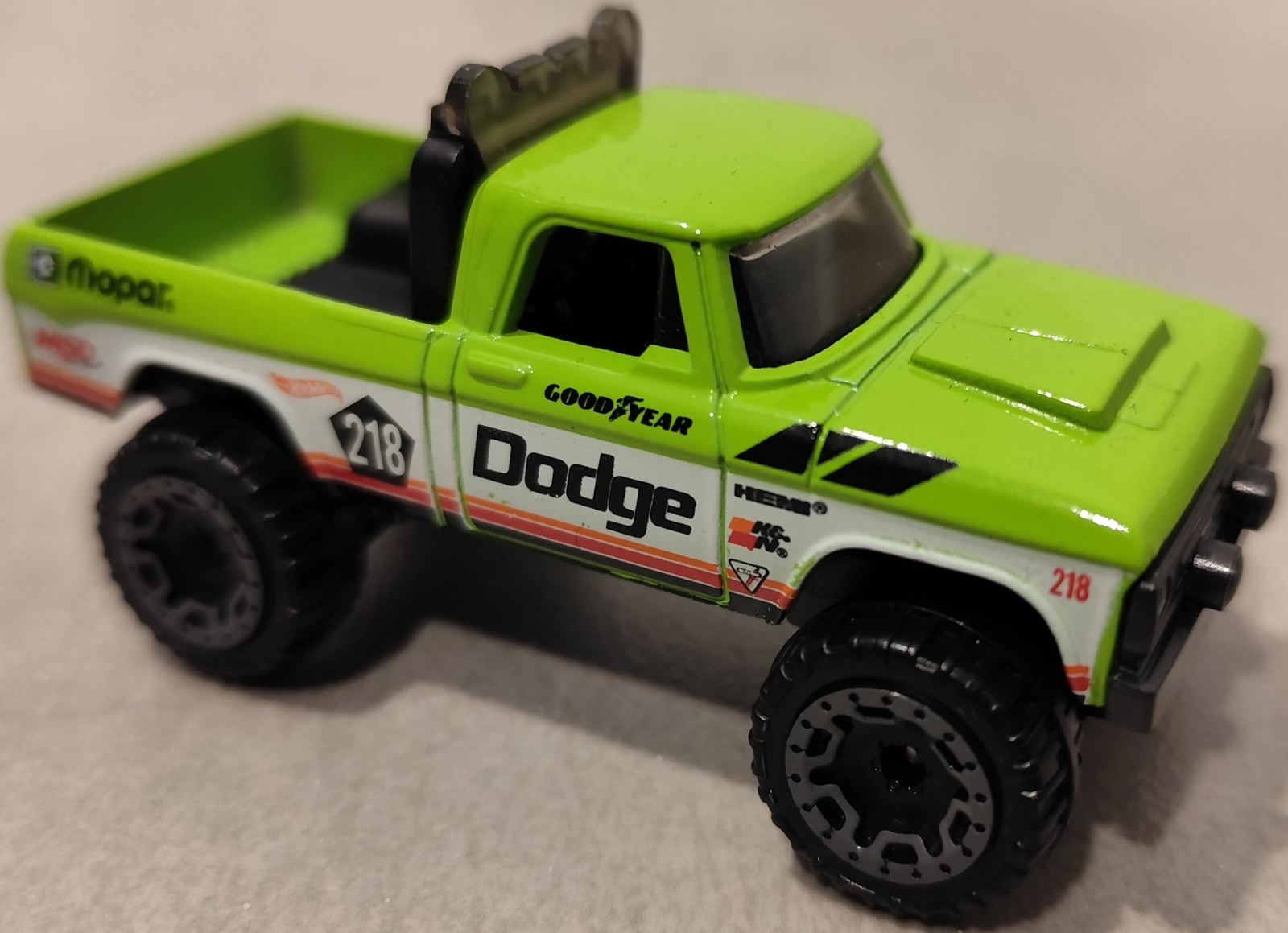 2025 Hot Wheels 	'70 Dodge Power Wagon Green - Mainline 056/250 - Dirt 2/10