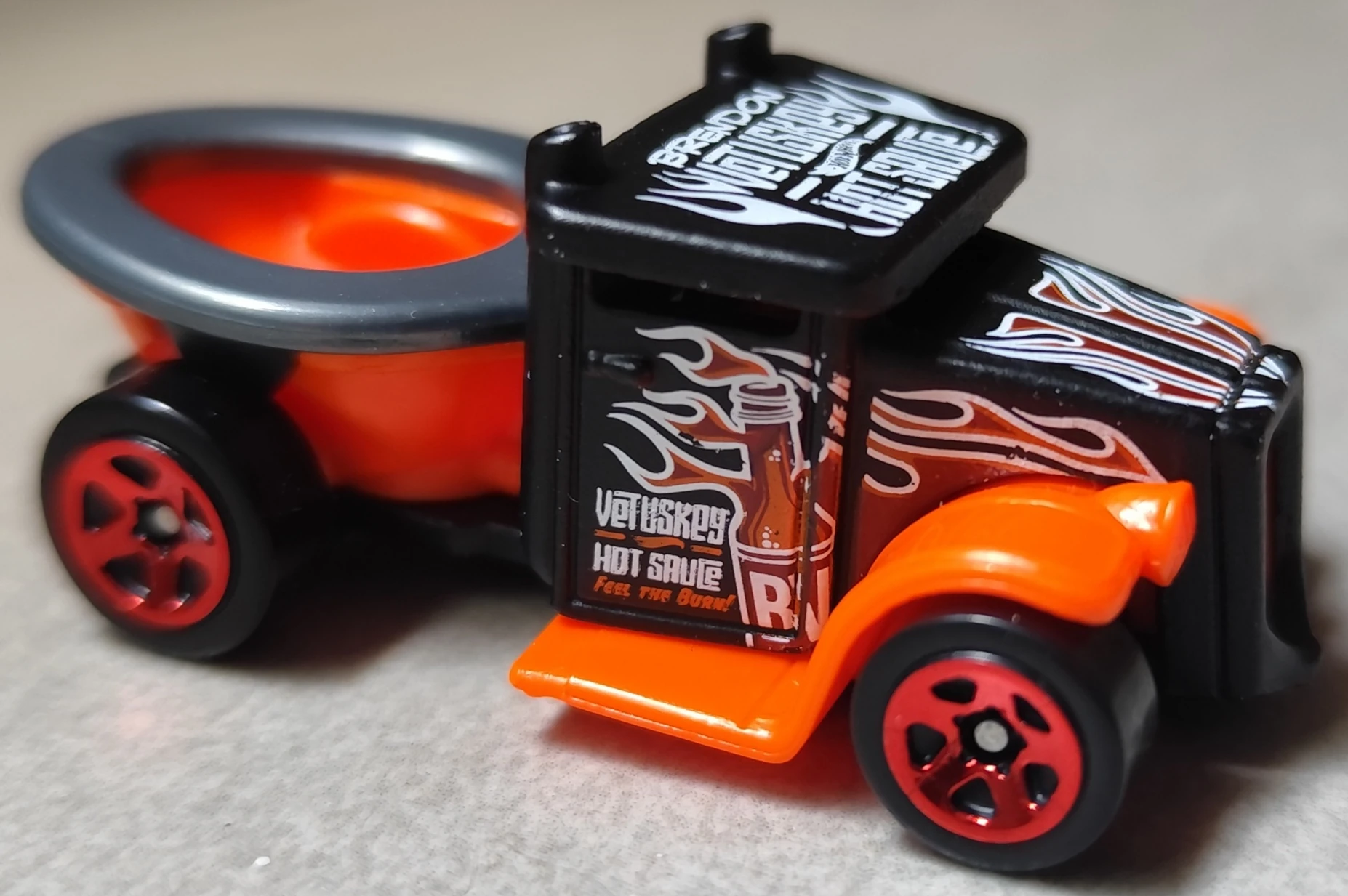2025 Hot Wheels Gotta Go Black - Mainline 084/250 - Designed By 3/5
