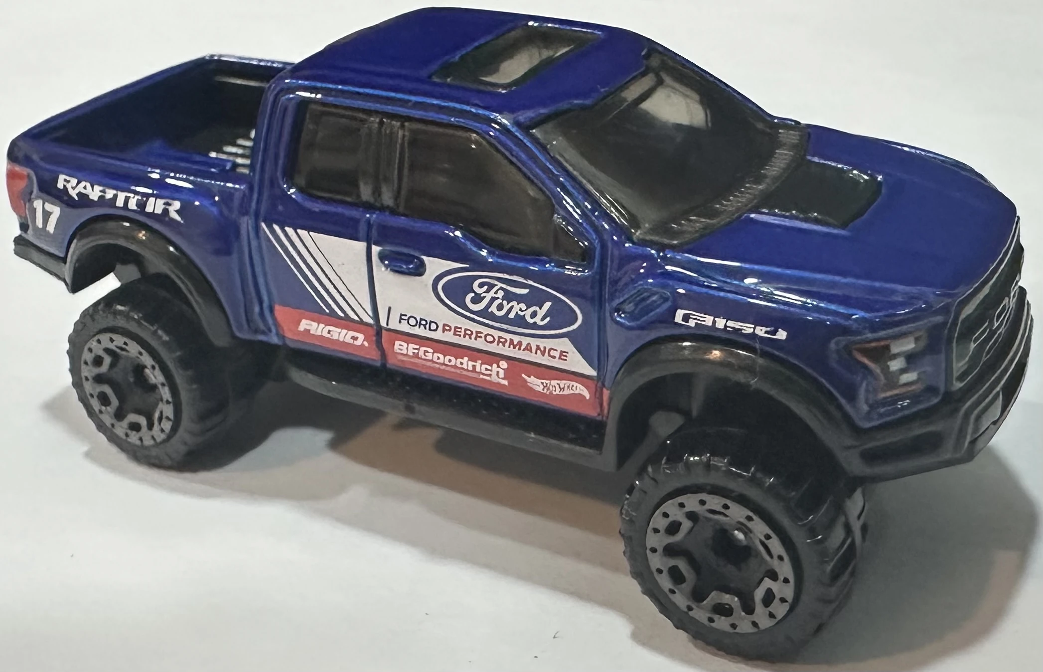 2025 Hot Wheels 		'17 Ford F-150 Raptor Navy Blue - Mainline 178/250 - Dirt 9/10