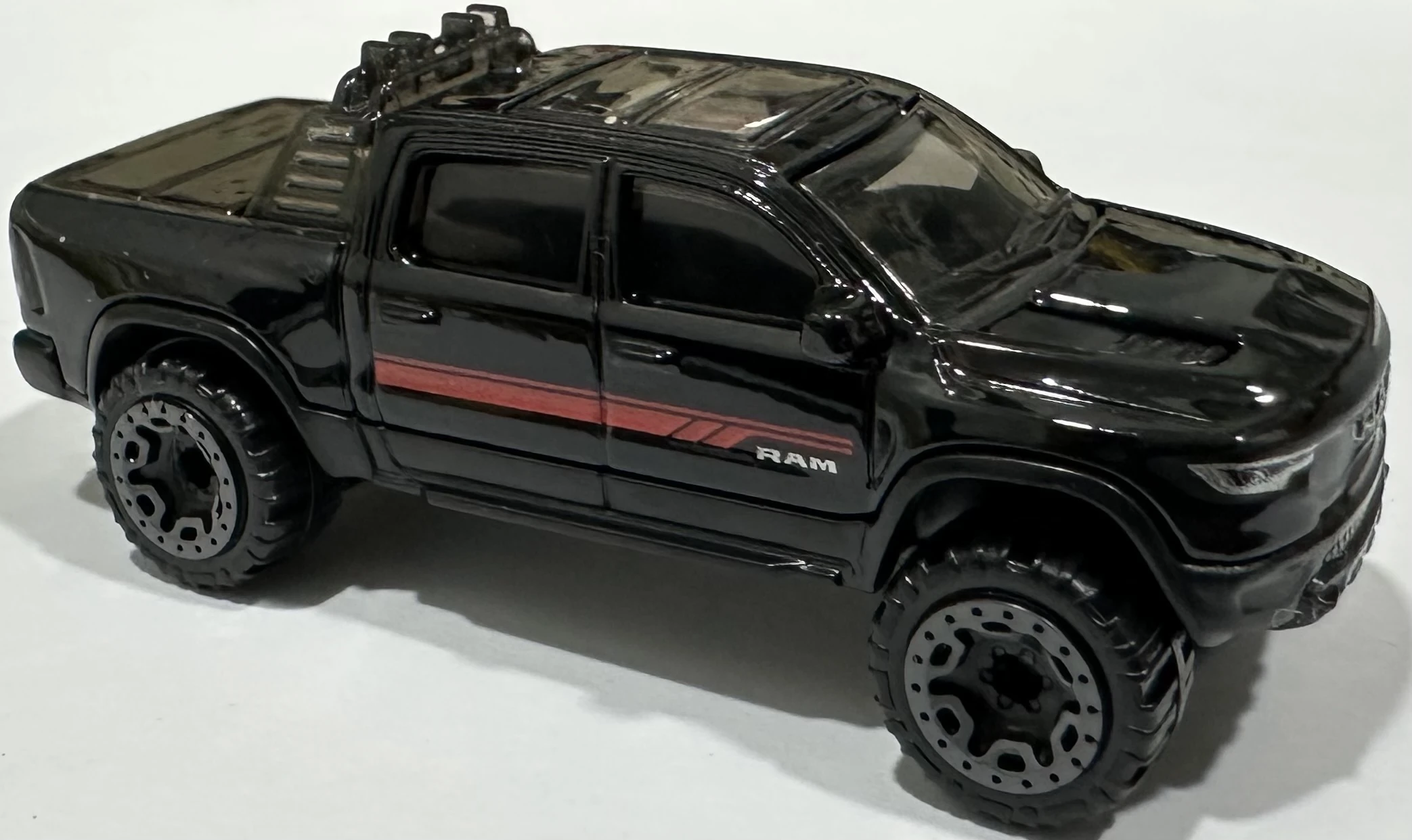 2025 Hot Wheels '23 Ram 1500 Black - Mainline 096/250 - Reverse Rake 2/5