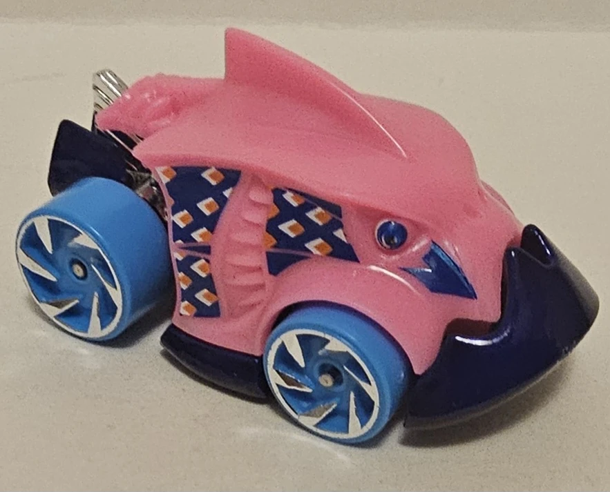 2024 Hot Wheels 		Piranha Terror Pink - Mainline 087/250 - Mega Bite 4/5