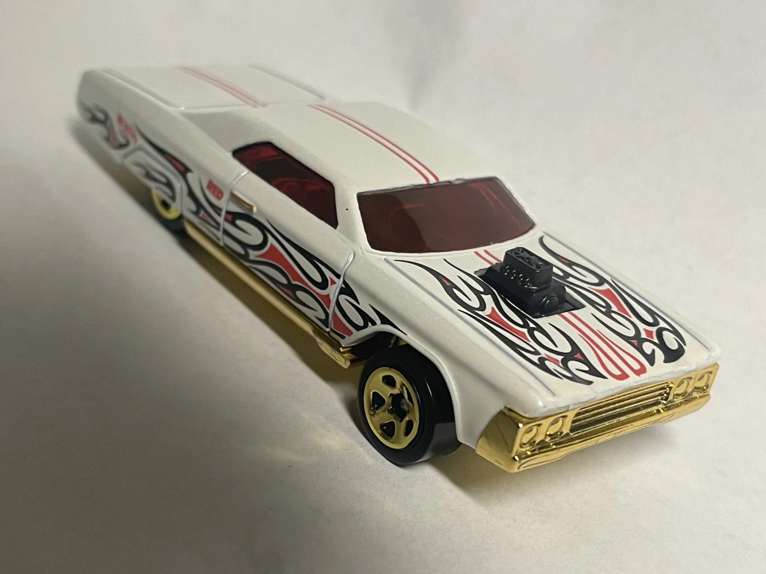 2024 Hot Wheels 			Layin' Lowrider White - Mainline 113/250 - Target Exclusive Red Edition 7/12