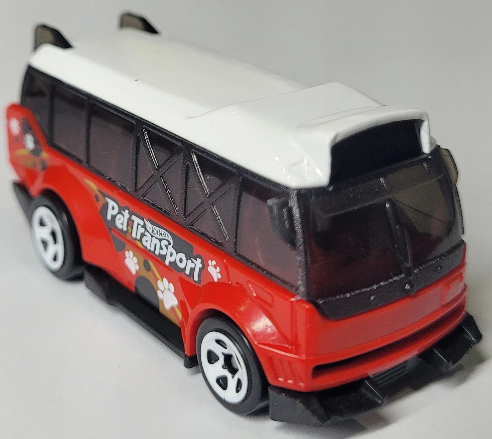2025 Hot Wheels 	Kowloon'd Hypervan Red - Mainline 006/250 - Metro 1/5