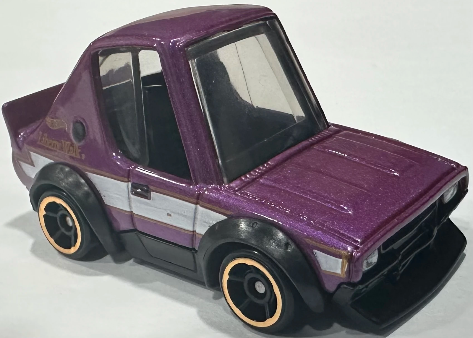 2025 Hot Wheels Nissan Skyline 2000GT-R LBWK Purple - Mainline 026/250 - Hot Trucks 1/5