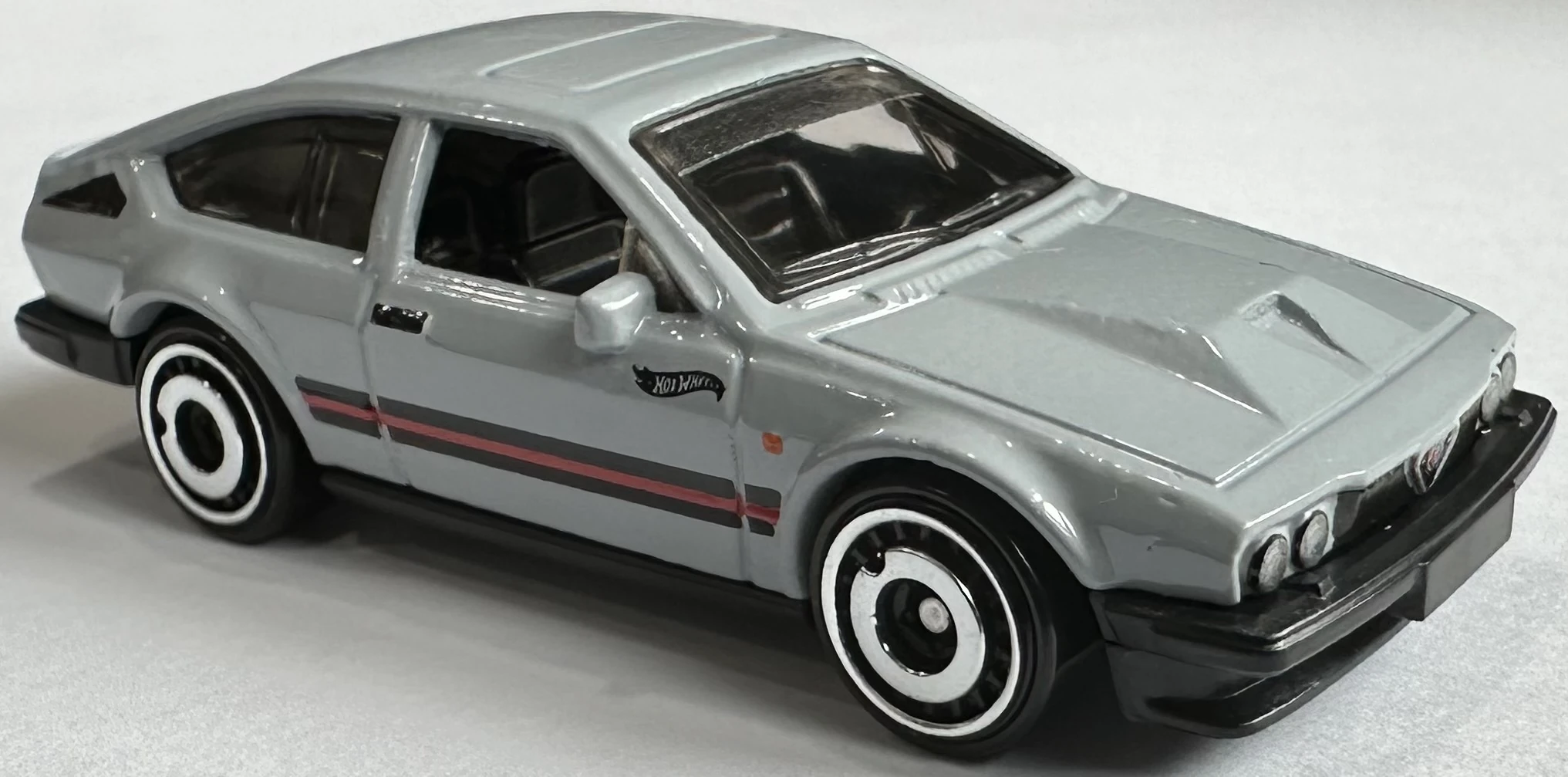 2024 Hot Wheels 					Alfa Romeo GTV6 3.0 Gray - Mainline 098/250 - Factory Fresh 8/10