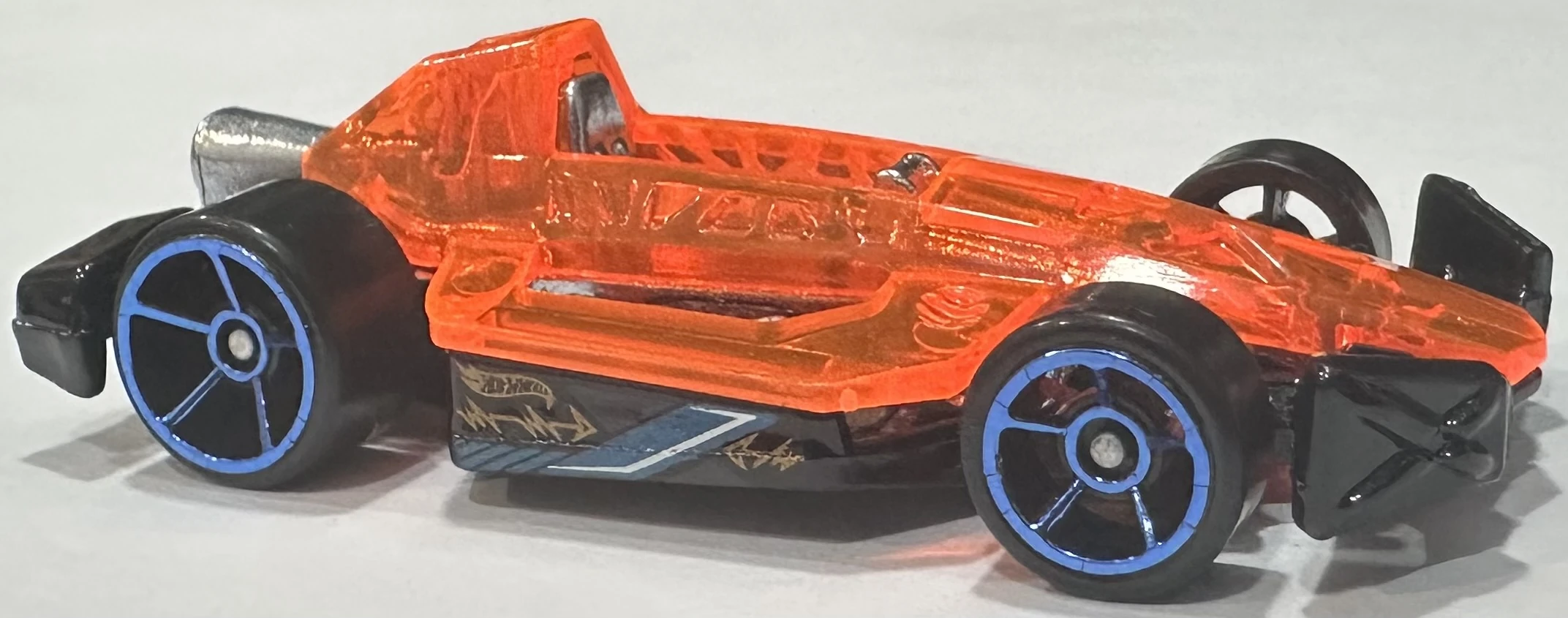 2025 Hot Wheels 																																Arrow Dynamic Orange - Mainline 064/250 - X Raycers 5/10