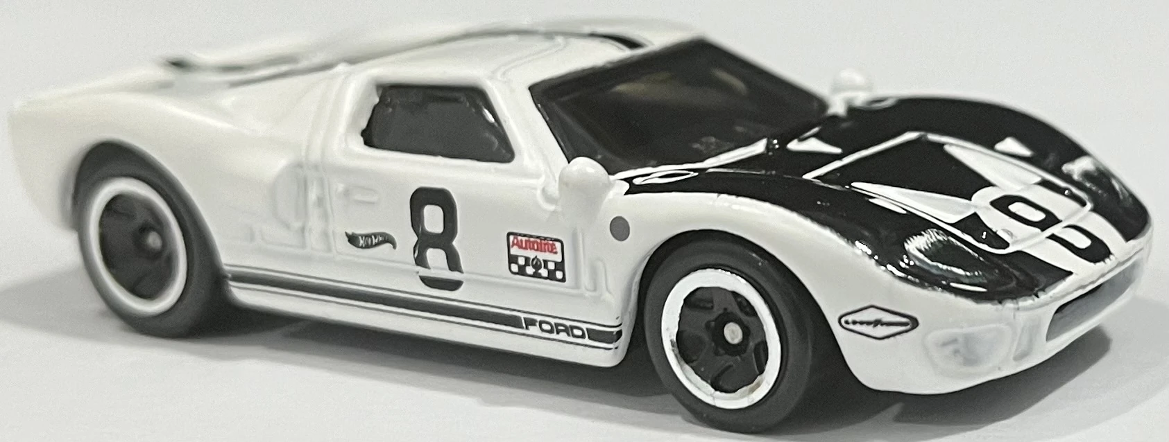 2024 Hot Wheels 	Ford GT40 White - Mainline 012/250 - Factory Fresh 2/10
