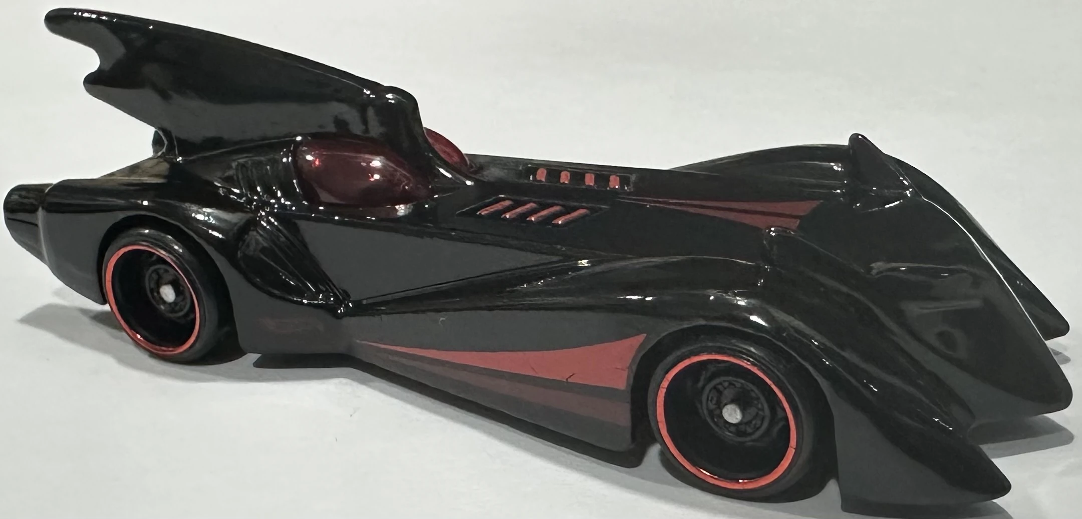 2025 Batman Batmobile Negro - Mainline 145/250 - Serie 4/5