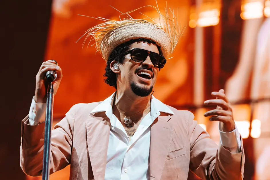 Bad Bunny Fotos Residencia Puerto Rico