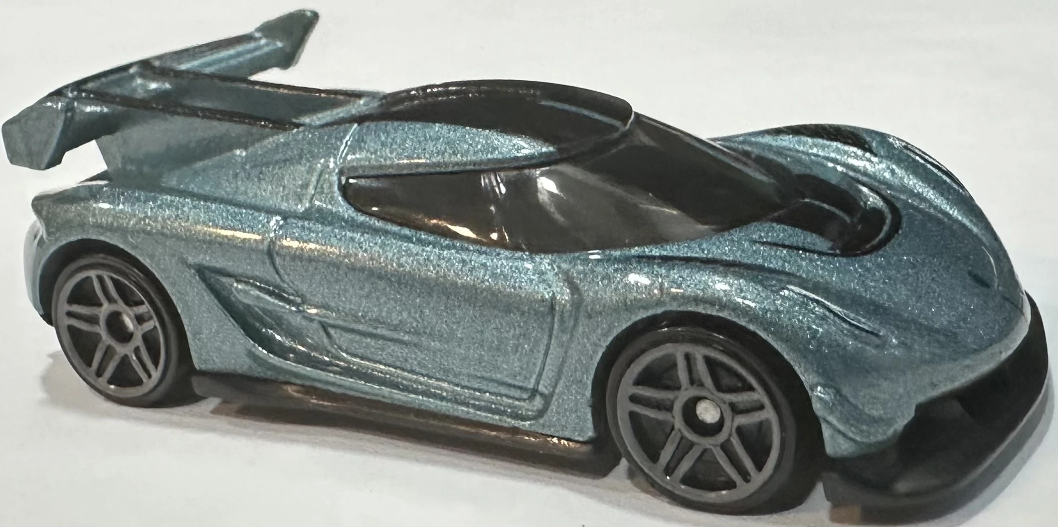 2025 Hot Wheels 	2020 Koenigsegg Jesko Sky Blue - Mainline 125/250 - Race Day 5/10