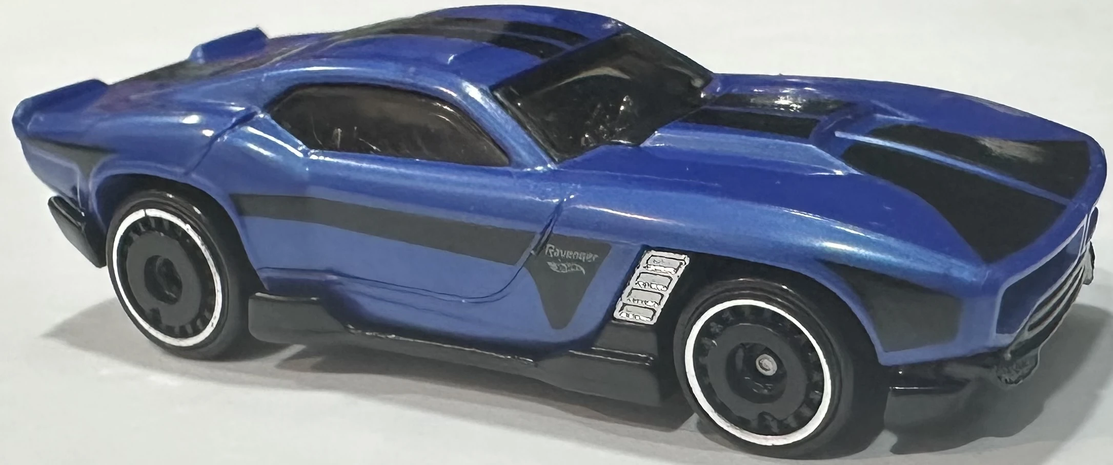 2025 Hot Wheels 				Ravenger S/T Blue - Mainline 207/250 - Muscle Mania 4/10