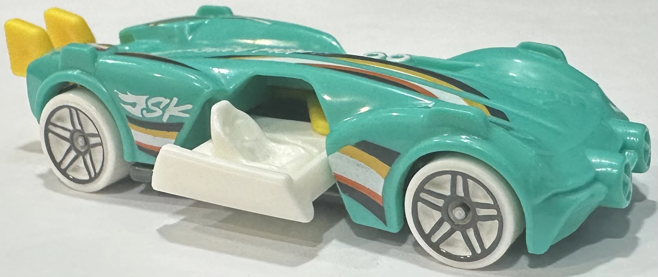 2025 Hot Wheels Slide Kick Cyan - Mainline 116/250 - Experimotors 1/10