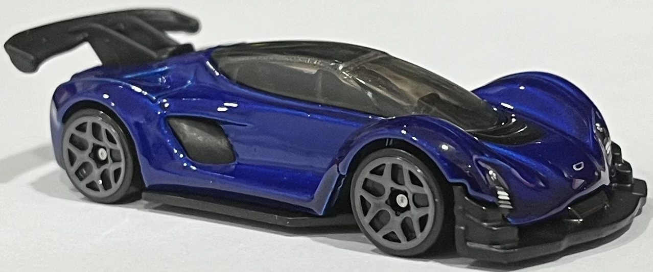 2024 Hot Wheels 				Czinger 21C Blue - Mainline 013/250 - Green Speed 1/10