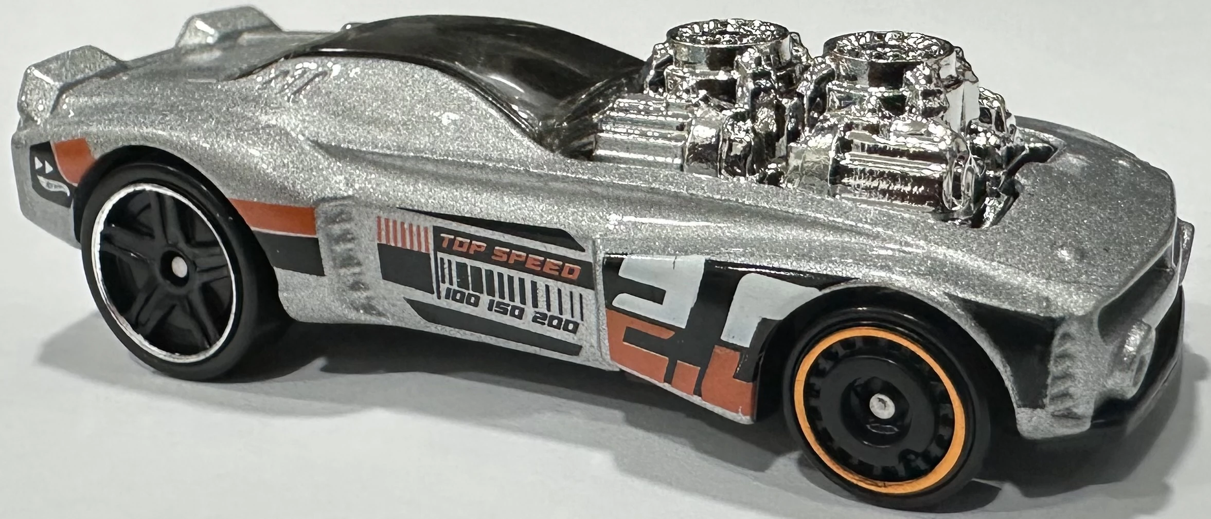 2025 Hot Wheels 				Rodger Dodger 2.0 Chrome - Mainline 151/250 - EV 09/10