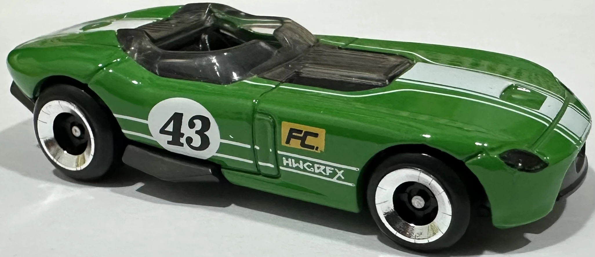 2025 Hot Wheels RRRoadster Green - Mainline 128/250 - Compact Kings 05/10