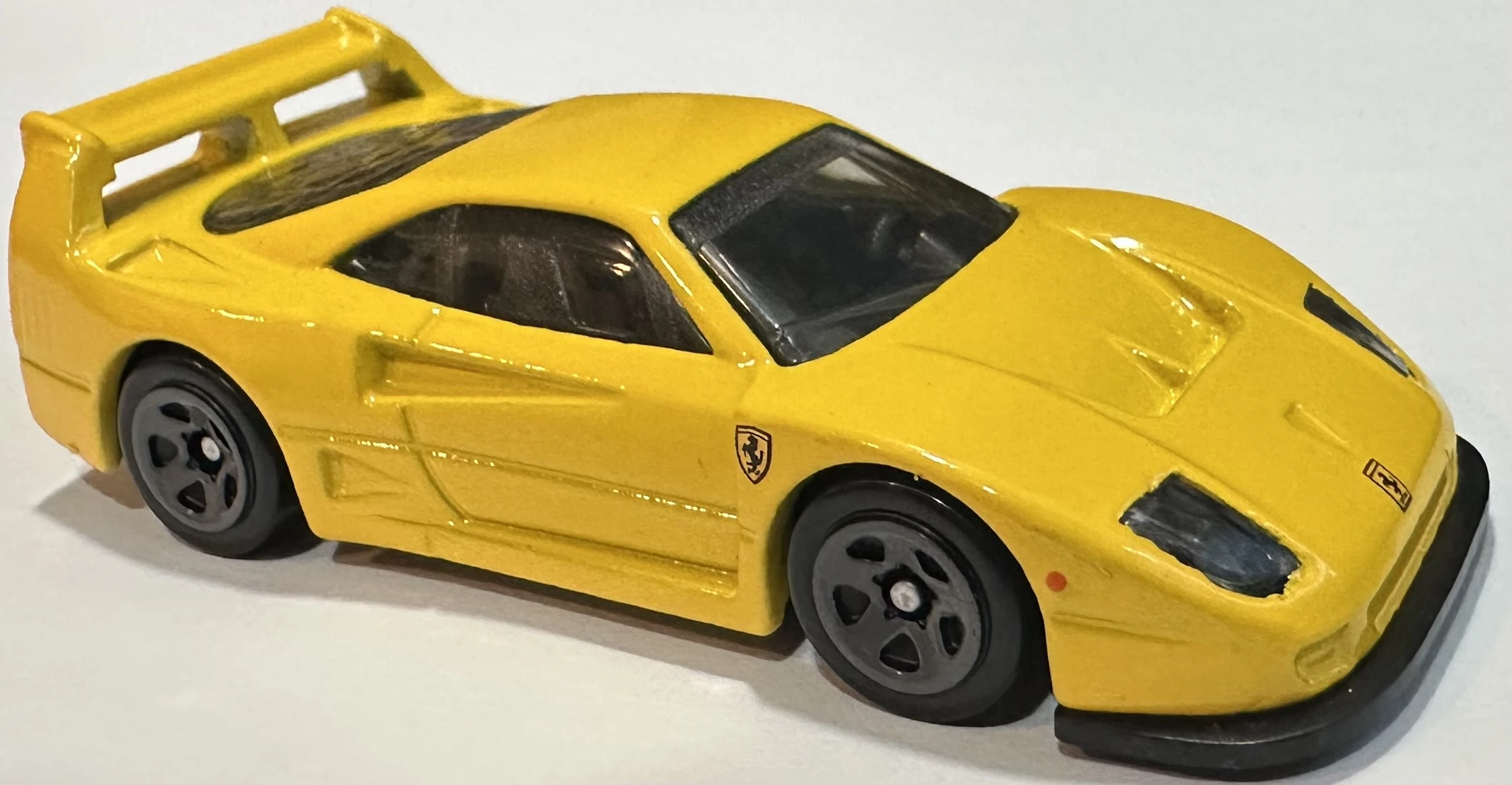 2025 Hot Wheels 					Ferrari F40 Competizione Yellow - Mainline 198/250 - Exotics 4/5