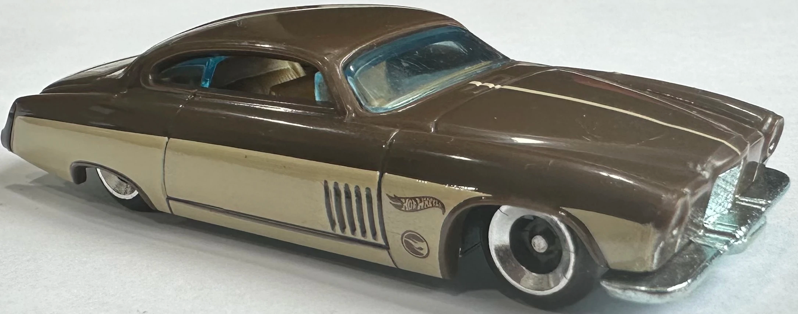 2025 Hot Wheels Fish'd & Chip'd Light Brown - Mainline 032/250 - Designed By 2/5