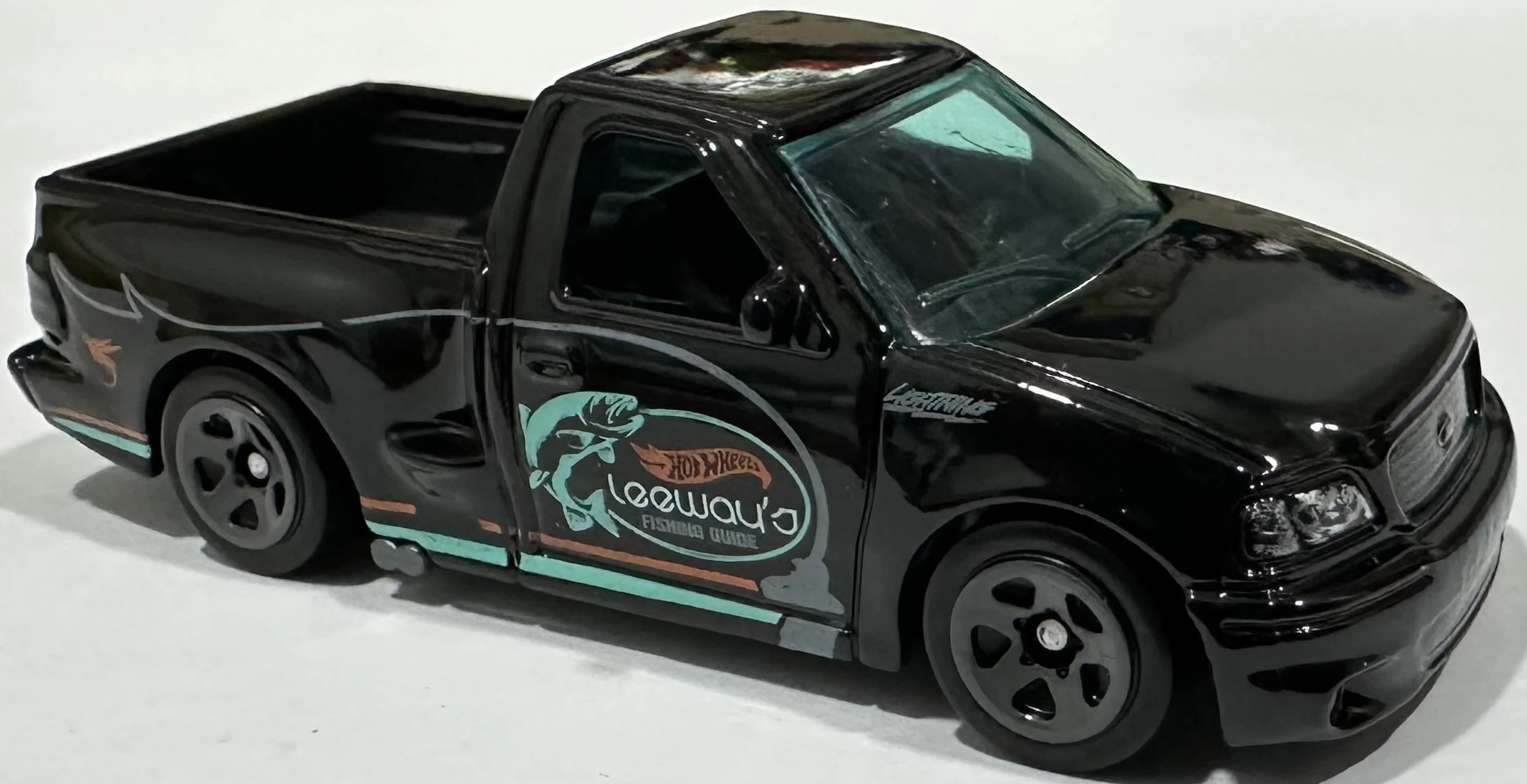 2025 Hot Wheels '21 '99 Ford F-150 SVT Lightning Black - Mainline 094/250 - Hot Trucks 7/10