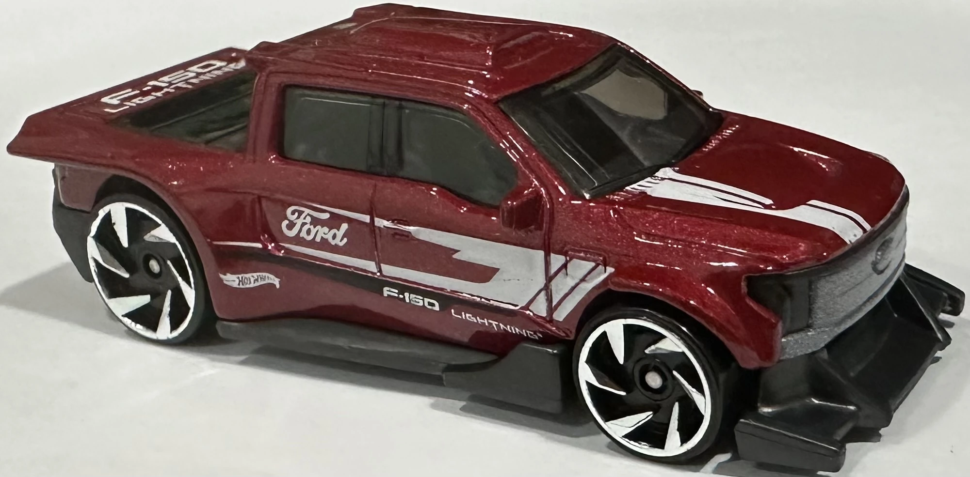 2024 Hot Wheels 		Ford F-150 Lightning Custom Red - Mainline 037/250 - Green Speed 5/10