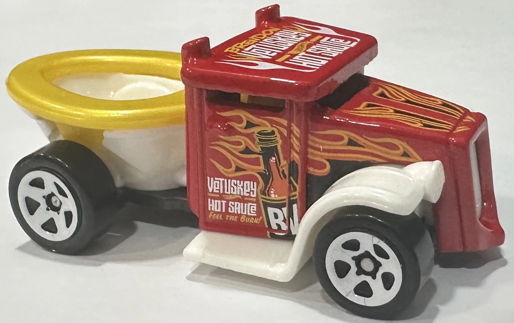 2025 Hot Wheels Gotta Go Red - Mainline 084/250 - Designed By 3/5