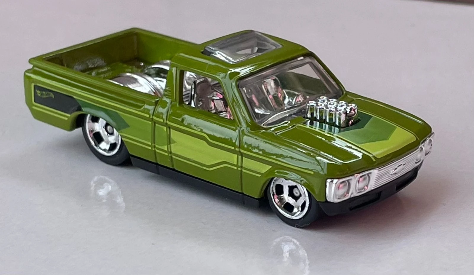 2024 Hot Wheels Custom '72 Chevy LUV Green - Mainline 118/250 - Hot Trucks 6/10