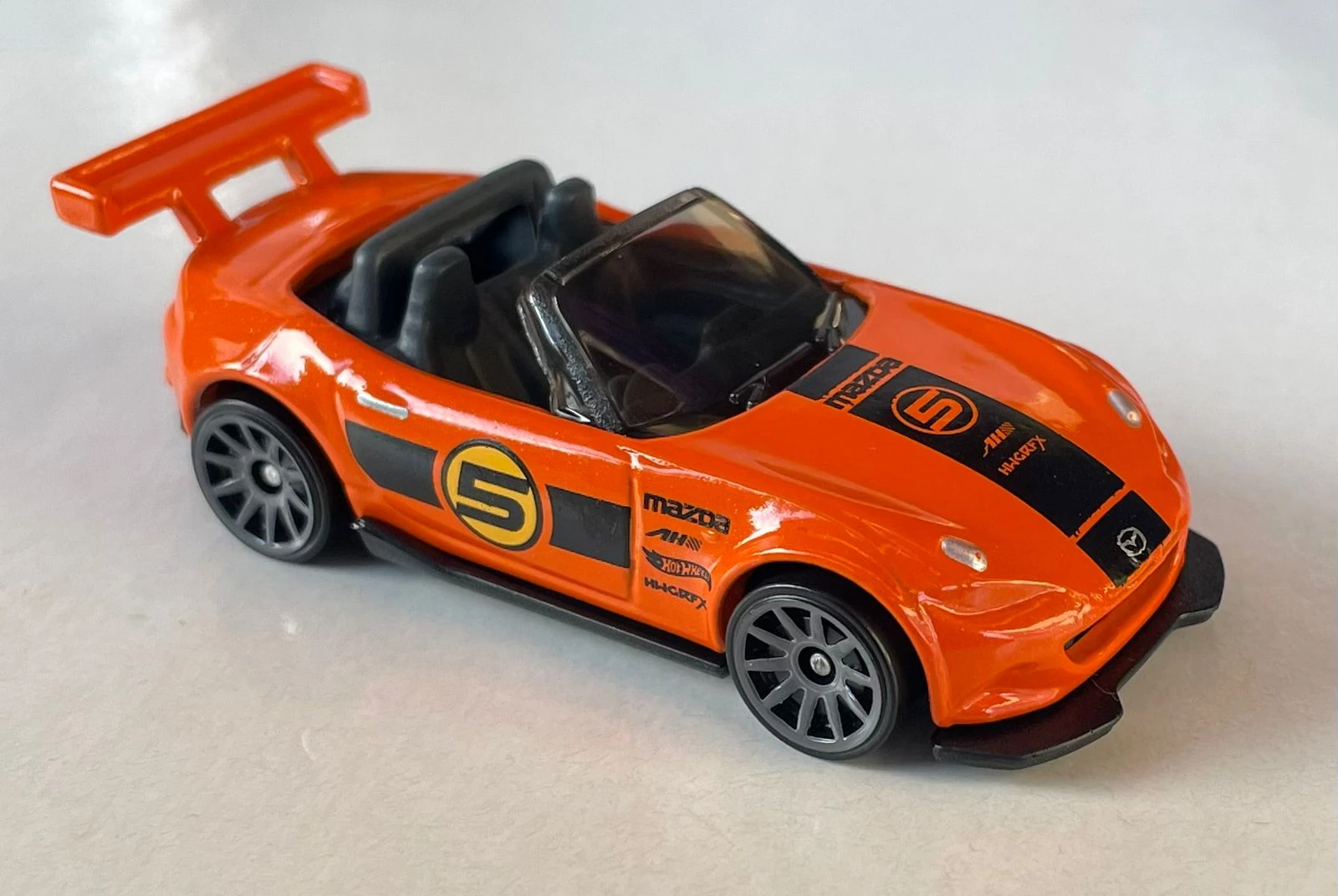 2024 Hot Wheels '15 Mazda MX-5 Miata Orange - Mainline 069/250 - J-Imports 3/10