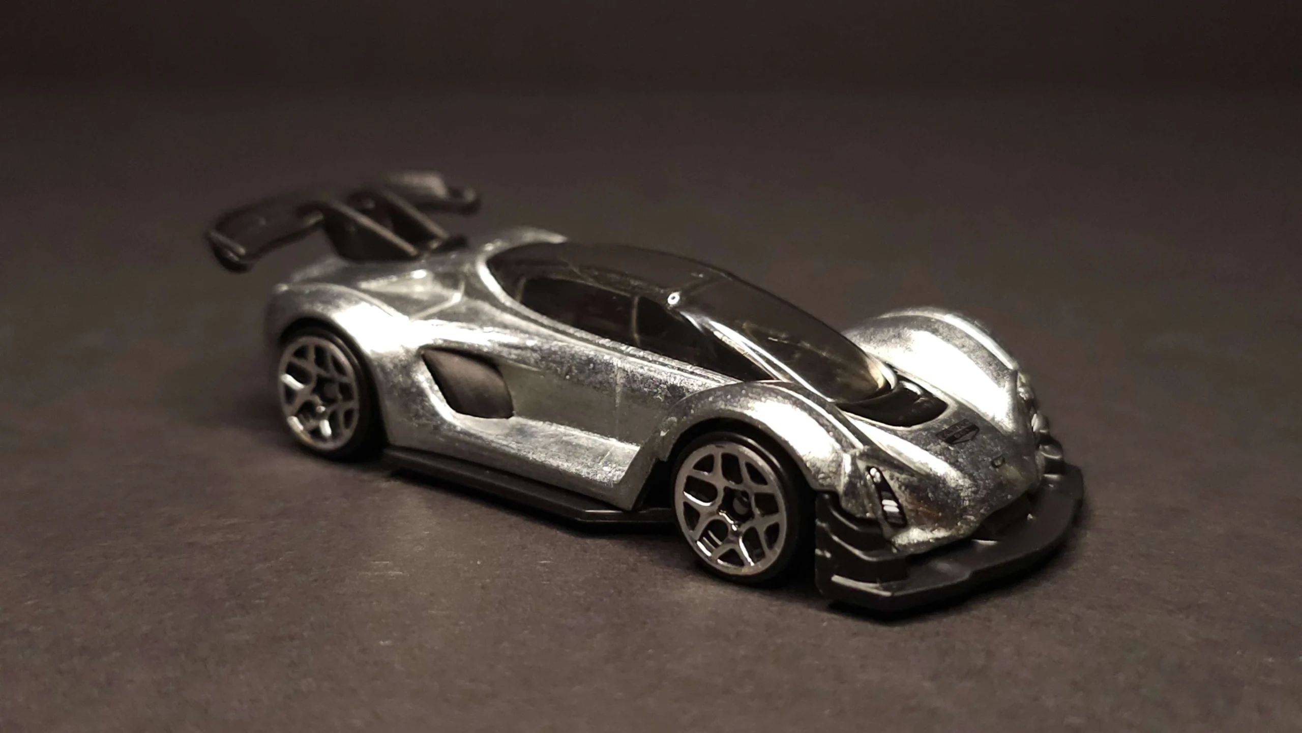 2024 Hot Wheels 				Czinger 21C Zamac Chrome - Mainline 013/250 - Green Speed 1/10 Walmart Exclusive