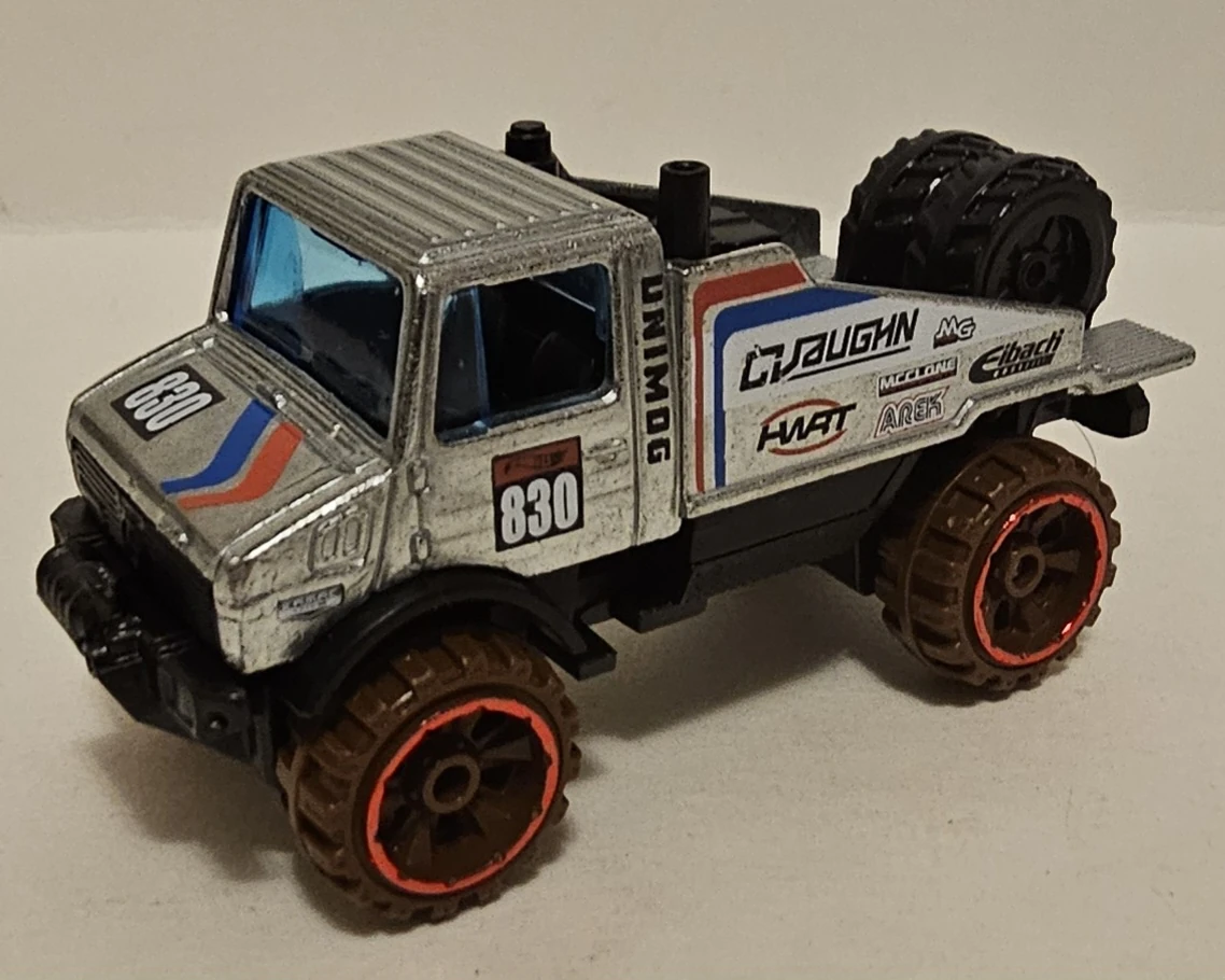 2024 Hot Wheels Mercedes-Benz Unimog 1300L Dark Zamac Chrome - Mainline 178/250 - Dirt 1/10