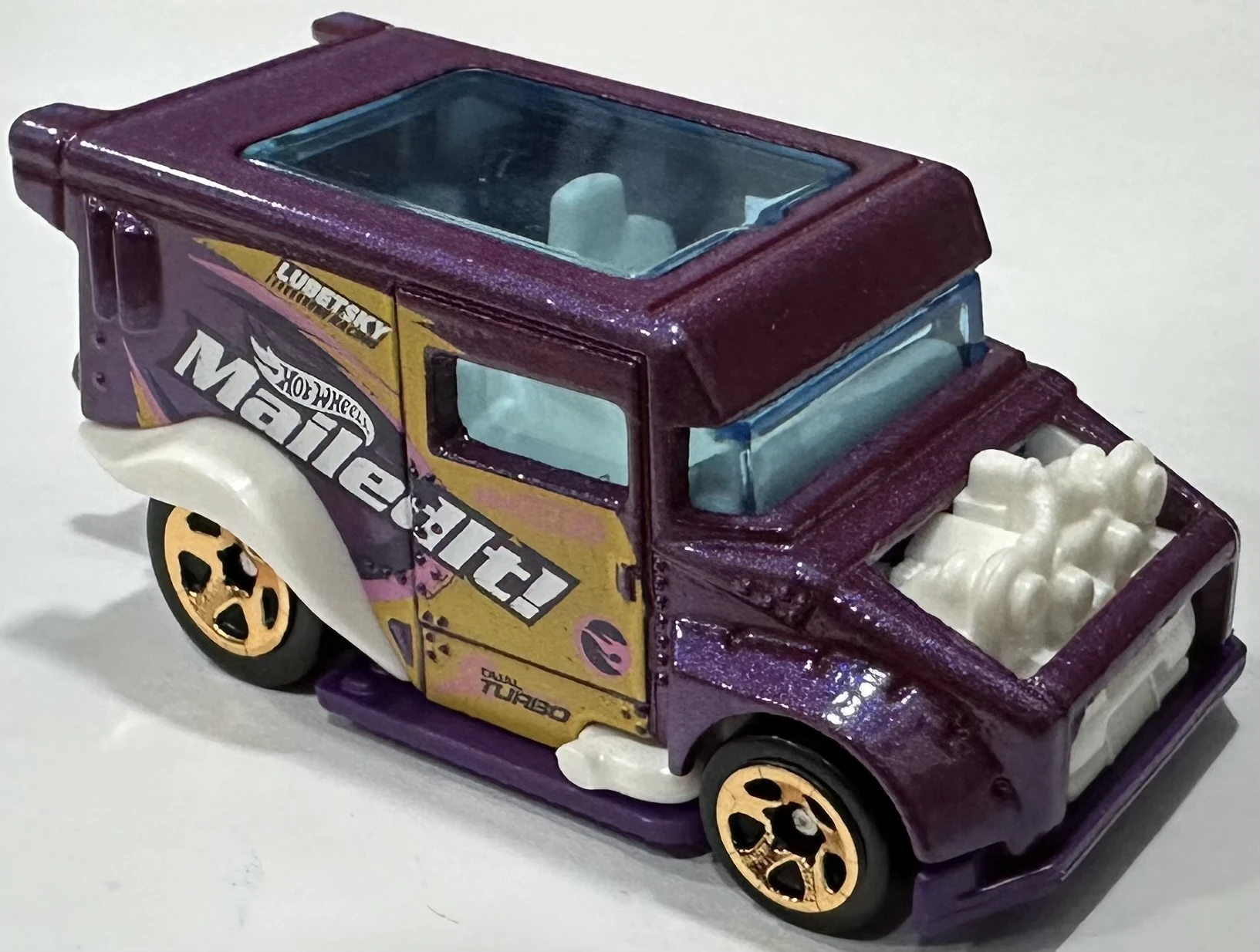 2025 Hot Wheels 	Mailed It! Purple - Mainline 057/250 - Metro 3/5 Treasure Hunt