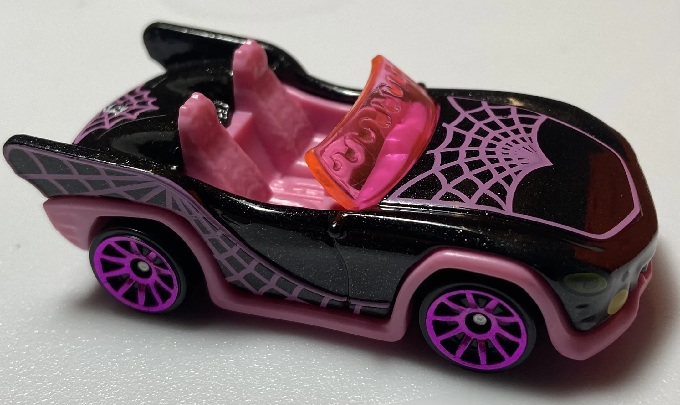 2024 Hot Wheels 			Monster High Ghoul Mobile Black - Mainline 003/250 - Screen Time 1/10