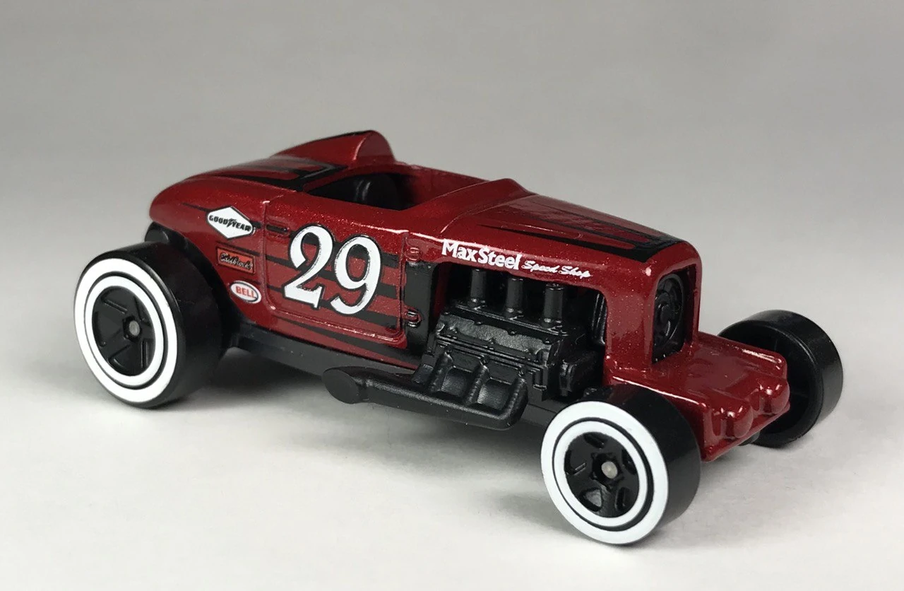 2024 Hot Wheels 	Max Steel Red - Mainline 019/250 - Roadsters 1/5