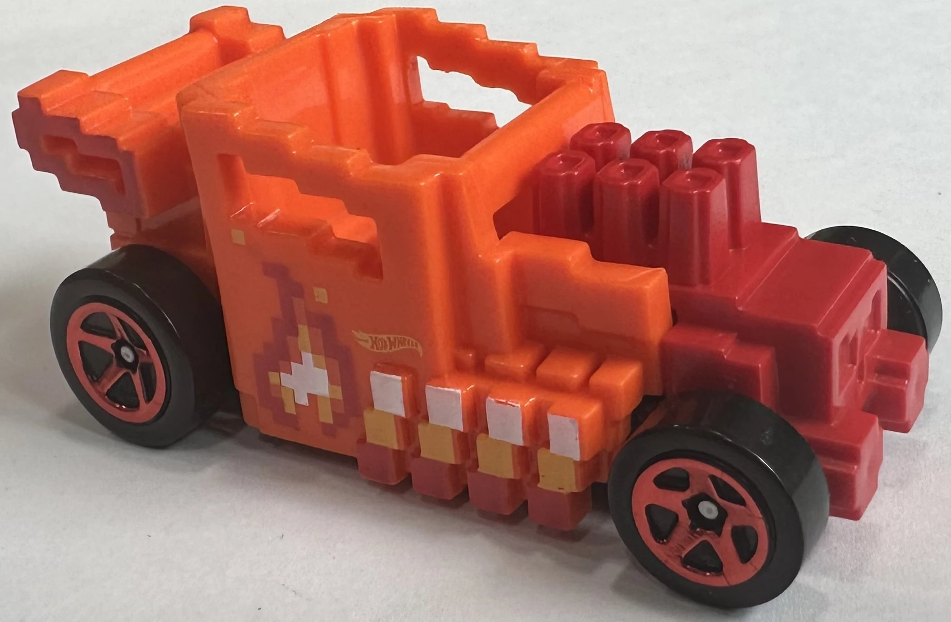 2025 Hot Wheels 		Pixel Shaker Orange - Mainline 138/250 - Ride-ons 5/5