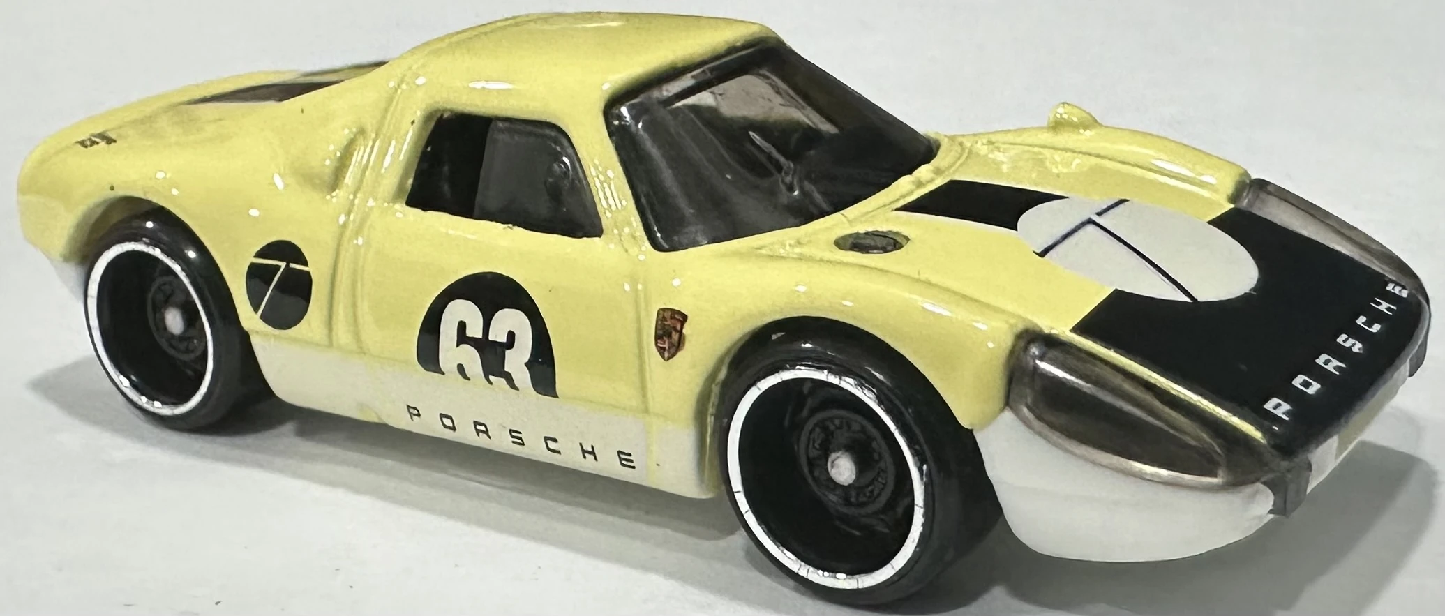 2025 Hot Wheels 	Porsche 904 Carrera GTS Light Yellow - Mainline 100/250 - Race Day 3/10