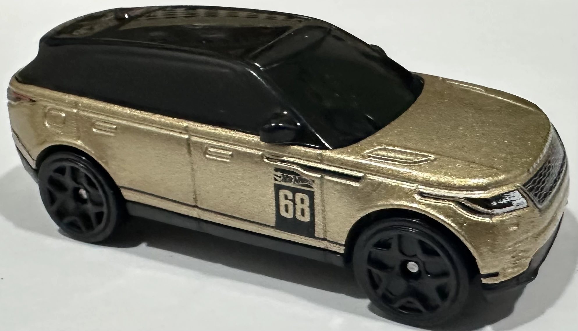 2025 Hot Wheels 																						Range Rover Velar Gold - Mainline 122/250 - Then and Now 2/10