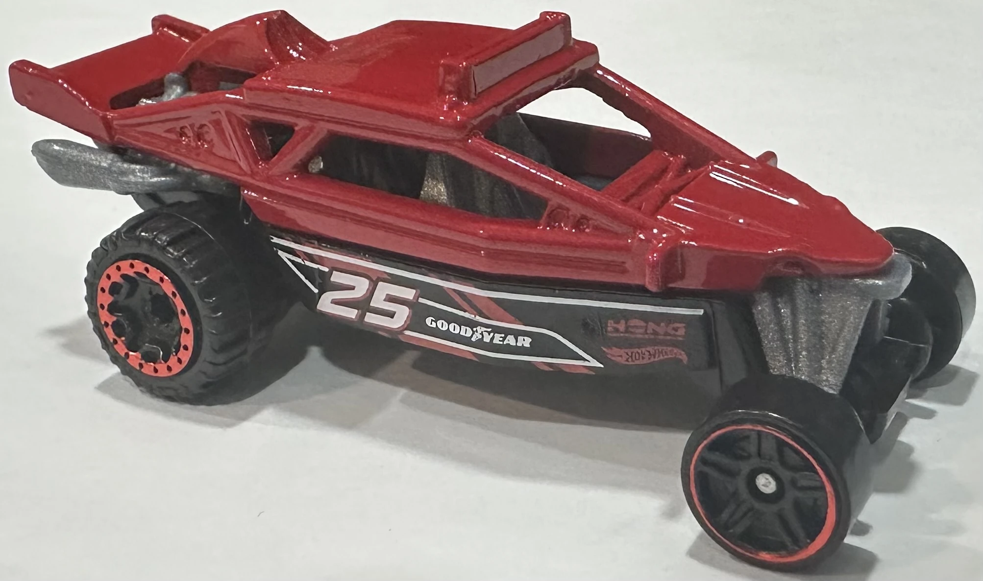 2025 Hot Wheels 																									Dune It Up Red - Mainline 092/250 - Track Aces 2/5 