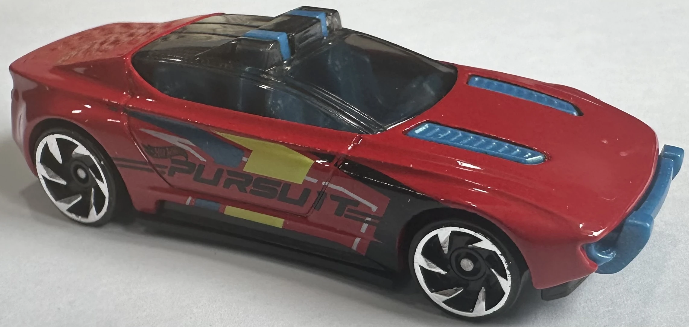 2025 Hot Wheels Alpha Pursuit Red - Mainline 018/250 - First Responde 2/5