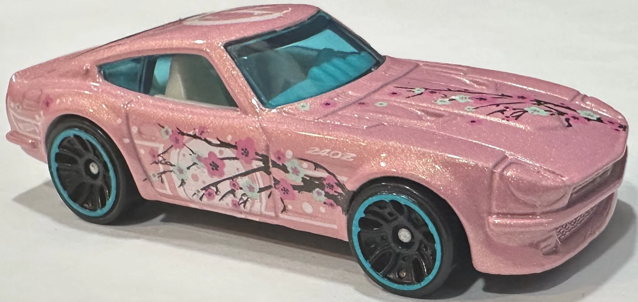 2025 Hot Wheels Datsun 240Z Cyan - Mainline 062/250 - Art Cars 4/10