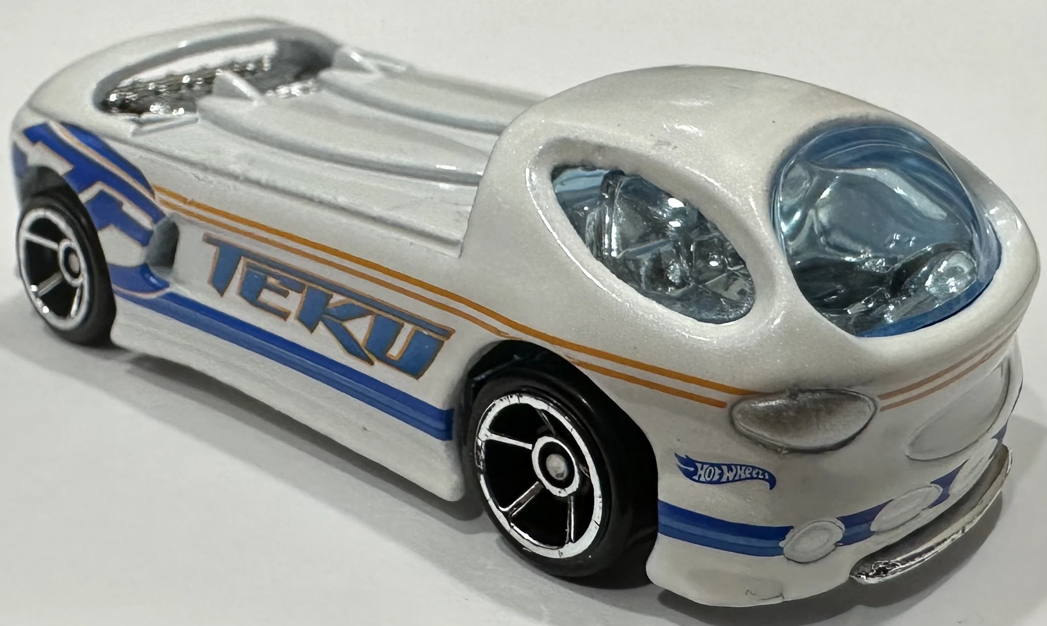 2024 Hot Wheels 		Deora II White - Mainline 208/250 - Then and Now 4/10