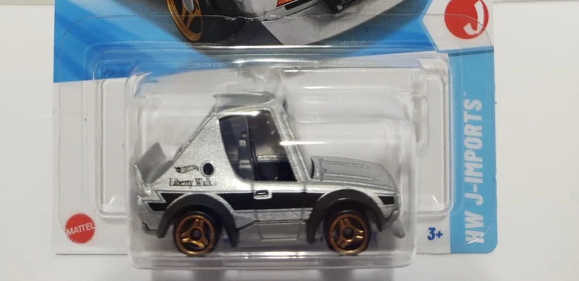 2025 Hot Wheels Nissan Skyline 2000GT-R LBWK Silver - Mainline 026/250 - Hot Trucks 1/5