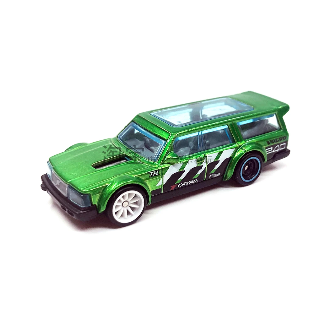2023 Hot Wheels Volvo 240 Drift Wagon Green - Mainline 245/250 HW Slammed 4/5