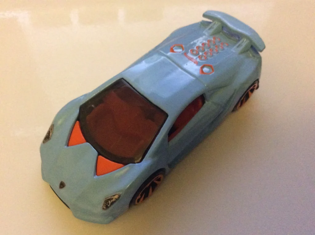 2020 Hot Wheels Lamborguini Sesto Elemento Light Blue - Mainline 164/250 - 10/10 Exotics