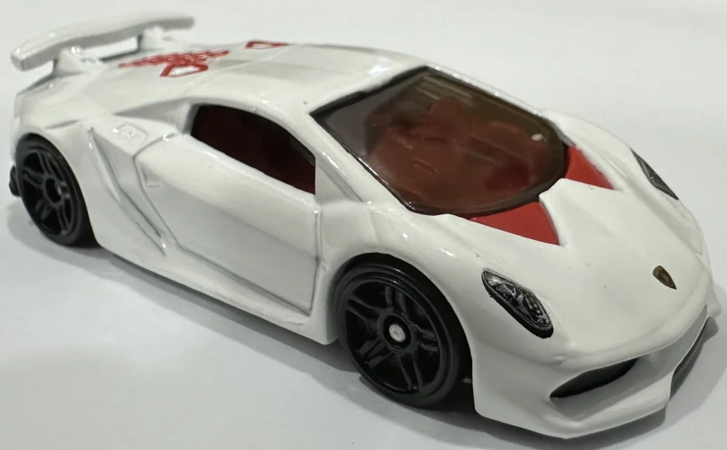 2024 Hot Wheels Lamborguini Sesto Elemento White - Mainline 204/250 - 4/10 Exotics