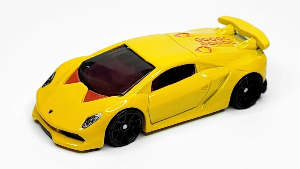 2022 Hot Wheels Lamborguini Sesto Elemento Amarillo - 5 Packs Motor Show