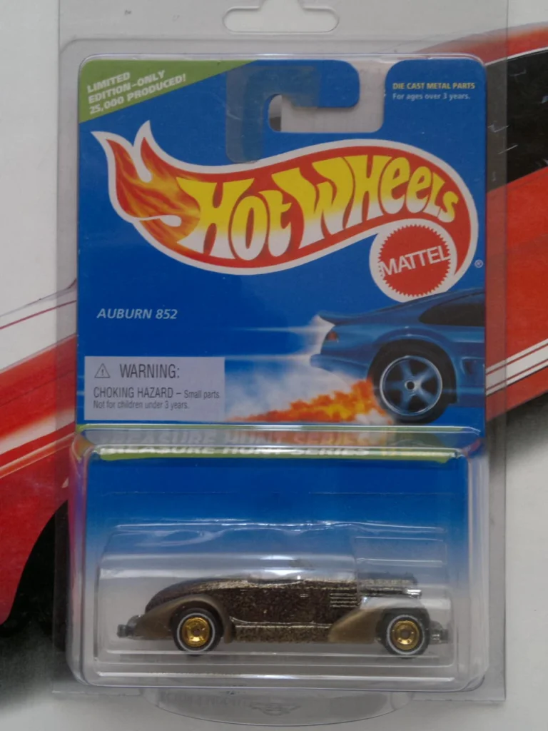 1996 Hot Wheel Treasure Hunt - Aurburn 852 Black and Gold 2/12