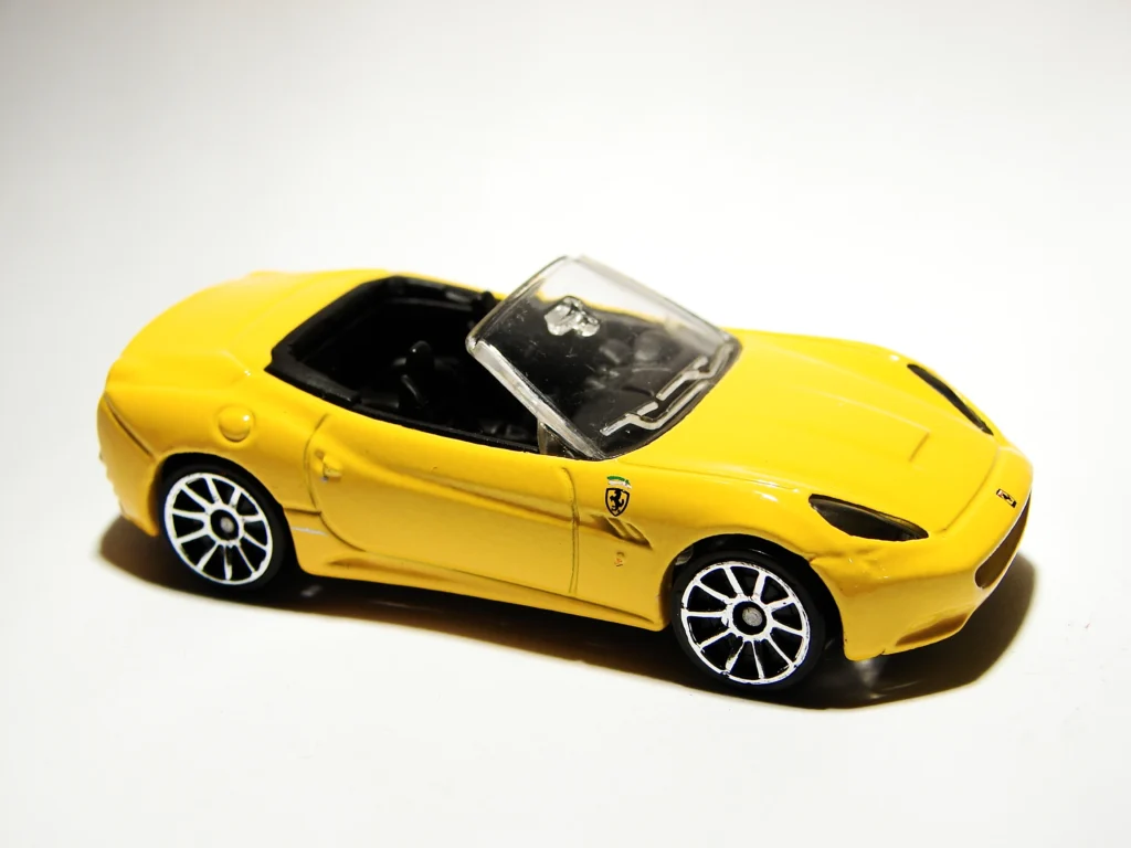 2010 Hot Wheels Ferrari California Yellow 5 Packs Ferrari
