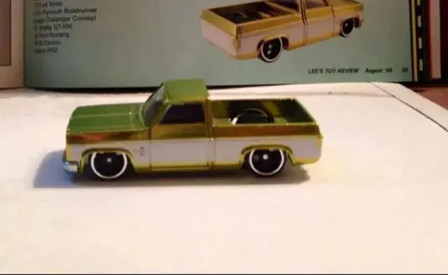 2008 Hot Wheels '83 Chevy Silverado Modern Classics 7/15 Green