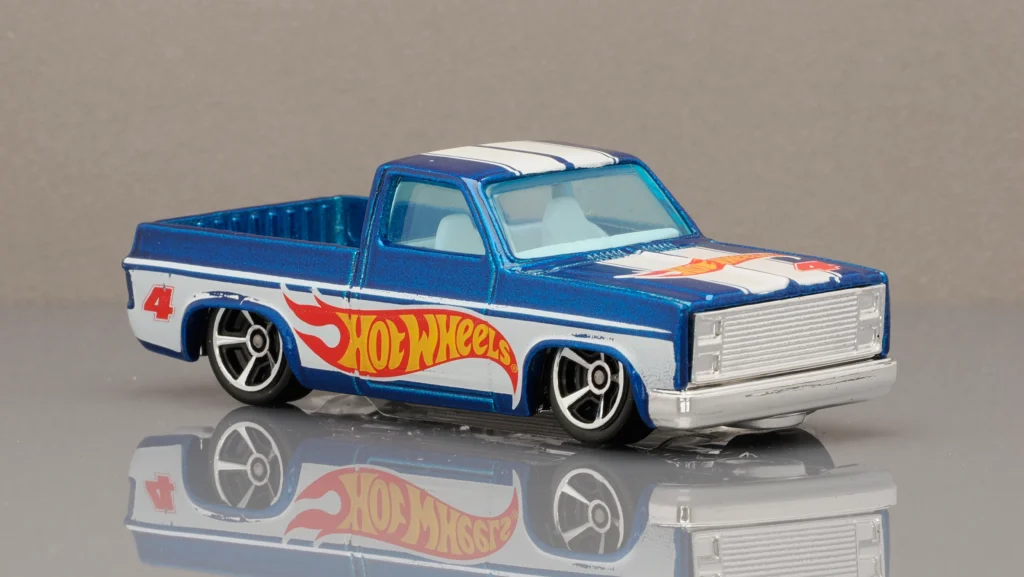 2011 Hot Wheels Mainline 156/244 '83 Chevy Silverado HW Racing 6/10 Hot Wheels Racing Team Azul