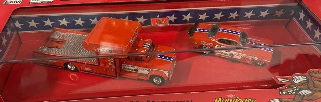 1967 Dodge D700 Hauler & 1972 Plymouth Cuda FC Red Mongoose Tom Mcewen - 2011 Hot Wheels Redline Club RLC